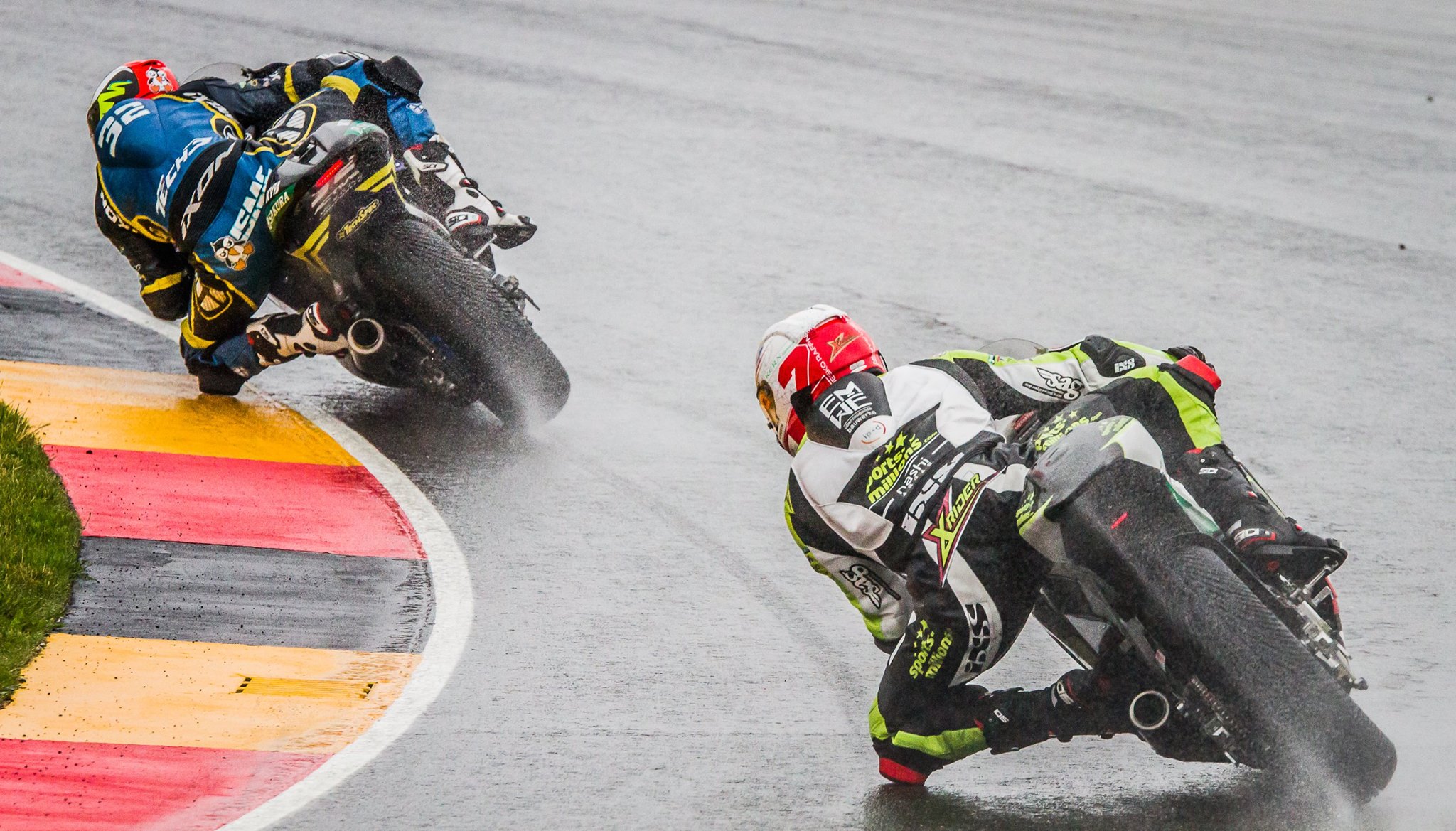 100% adrenalina (live și în reluare)